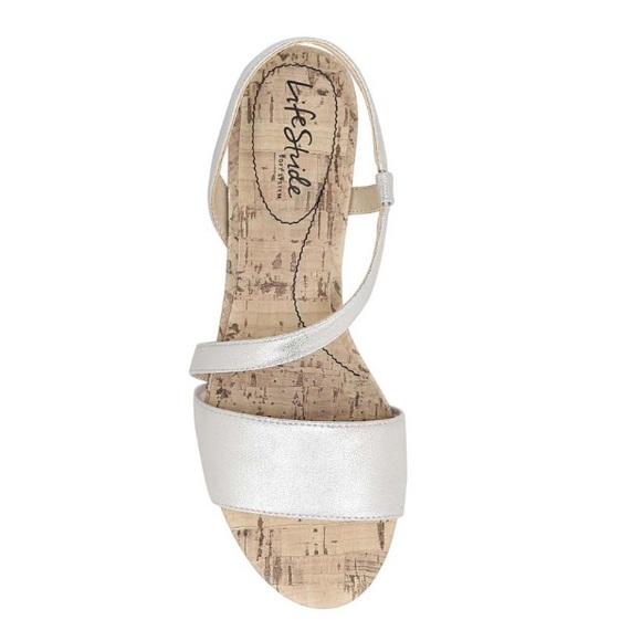 NWT Life Stride Silvertone Yasmine Wedge Sandal Women’s Size 8.5 - Picture 5 of 6